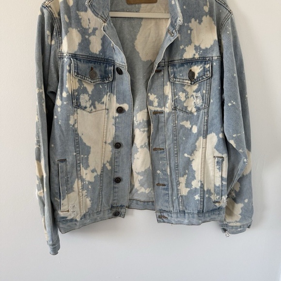 Carbon Woman Medium Distressed Oversized Blue Denim Jean Jacket Destroyed Holes - Picture 6 of 7